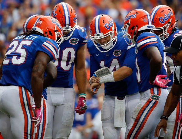 Oct 15, 2016; Gainesville, FL, USA; Florida Gators quarterback Luke Del Rio (14) huddles up with teammates to call a play against the Missouri Tigers during the second half at Ben Hill Griffin Stadium. Florida Gators defeated the Missouri Tigers 40-14. Mandatory Credit: Kim Klement-USA TODAY Sports